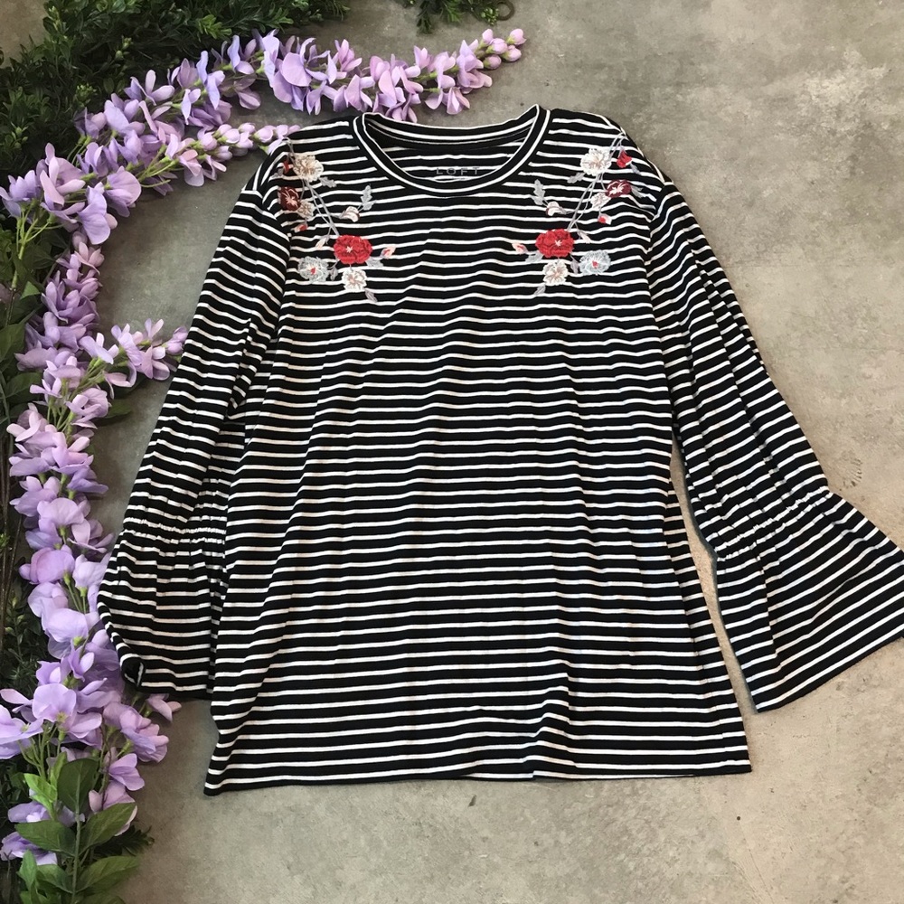 LOFT Embroidered Striped Bell Sleeves Tee Size L - Picture 4 of 8